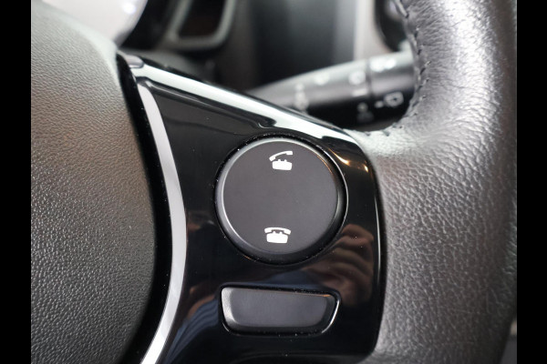 Toyota Aygo 1.0 VVT-i X-Joy | Apple Carplay & AndroidAUTO | Climate Control | 1e eigenaar | Dealer onderhouden