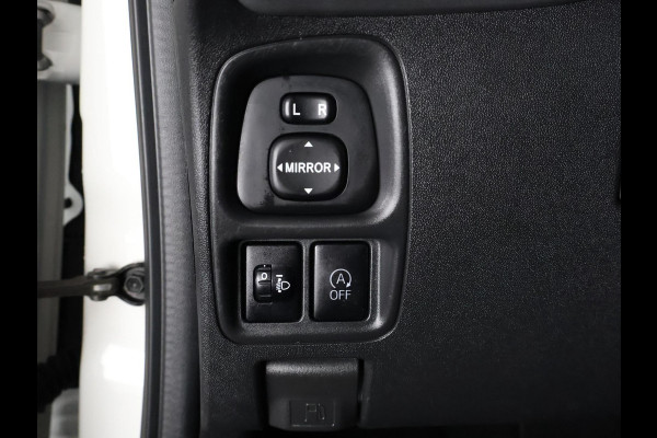 Toyota Aygo 1.0 VVT-i X-Joy | Apple Carplay & AndroidAUTO | Climate Control | 1e eigenaar | Dealer onderhouden