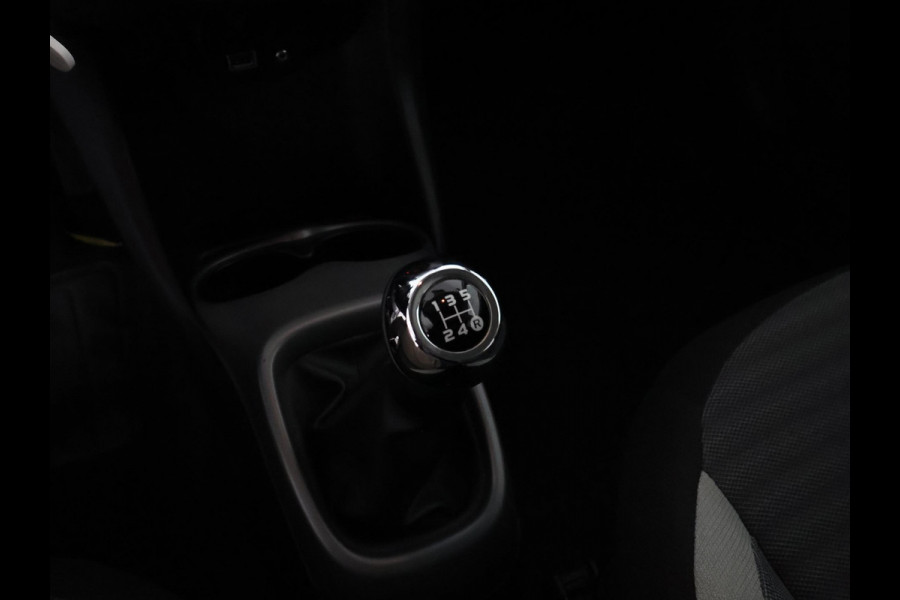 Toyota Aygo 1.0 VVT-i X-Joy | Apple Carplay & AndroidAUTO | Climate Control | 1e eigenaar | Dealer onderhouden