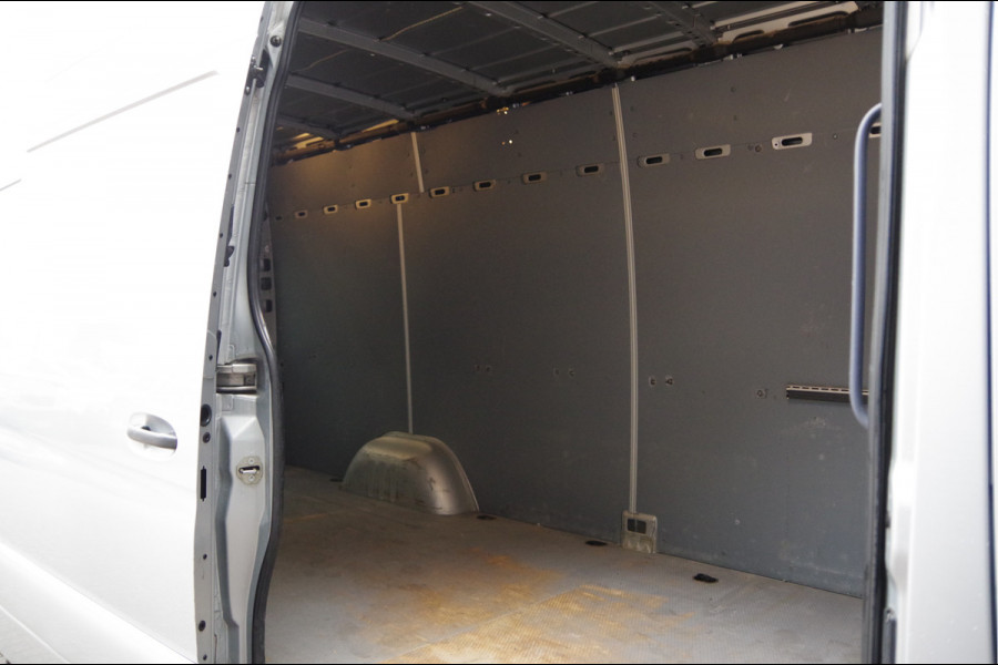 Mercedes-Benz Sprinter 319 3.0 CDI V6 L3H2 AUT. LED, LEDER, 3.5T TREKHAAK, MBUX 10'', 360 CAMERA, NAVI, CRUISE, CLIMA