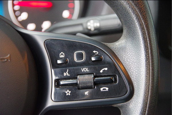 Mercedes-Benz Sprinter 319 3.0 CDI V6 L3H2 AUT. LED, LEDER, 3.5T TREKHAAK, MBUX 10'', 360 CAMERA, NAVI, CRUISE, CLIMA