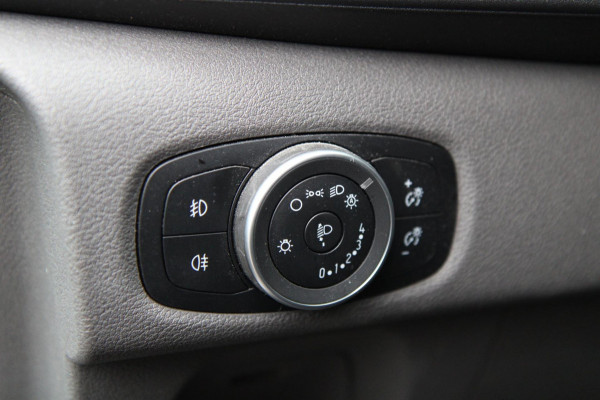 Ford Transit Custom 300 2.0 TDCI L2H1 Trend / Camera / Laadruimte inrichting