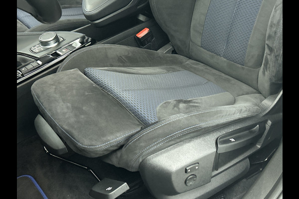 BMW X2 SDrive20i High Executive M-Sport (Dealer OndH, Panorama, StoelV, Navi Pro, Kuipstoelen, Parkeerhulp, Etc)