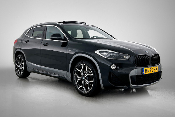 BMW X2 SDrive20i High Executive M-Sport (Dealer OndH, Panorama, StoelV, Navi Pro, Kuipstoelen, Parkeerhulp, Etc)