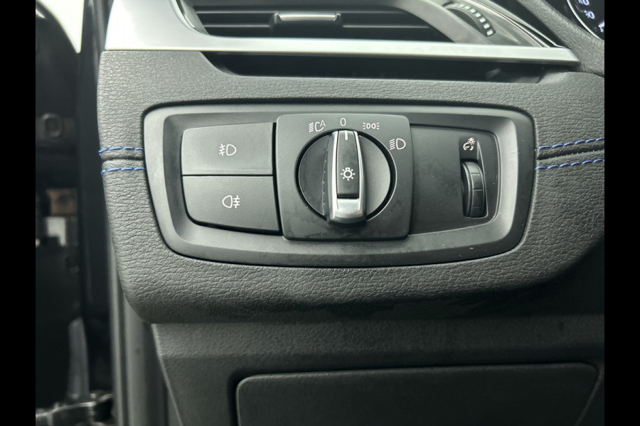 BMW X2 SDrive20i High Executive M-Sport (Dealer OndH, Panorama, StoelV, Navi Pro, Kuipstoelen, Parkeerhulp, Etc)