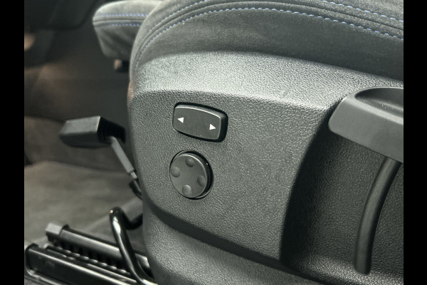 BMW X2 SDrive20i High Executive M-Sport (Dealer OndH, Panorama, StoelV, Navi Pro, Kuipstoelen, Parkeerhulp, Etc)