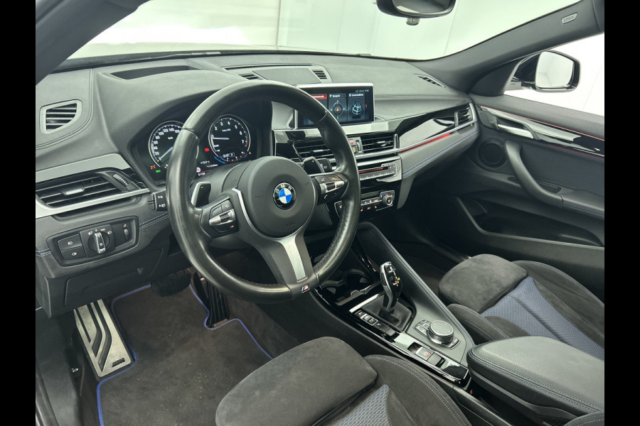 BMW X2 SDrive20i High Executive M-Sport (Dealer OndH, Panorama, StoelV, Navi Pro, Kuipstoelen, Parkeerhulp, Etc)