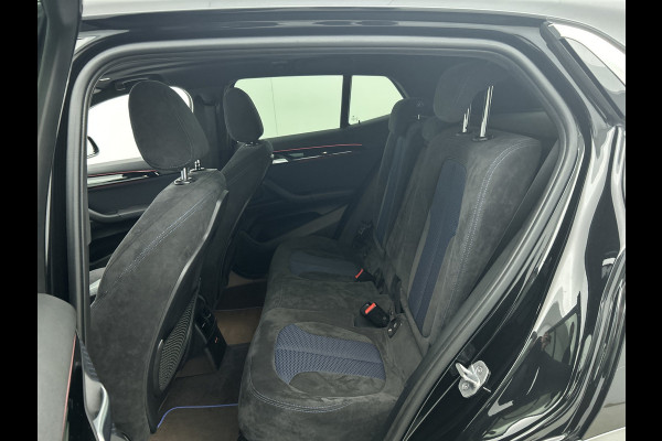 BMW X2 SDrive20i High Executive M-Sport (Dealer OndH, Panorama, StoelV, Navi Pro, Kuipstoelen, Parkeerhulp, Etc)