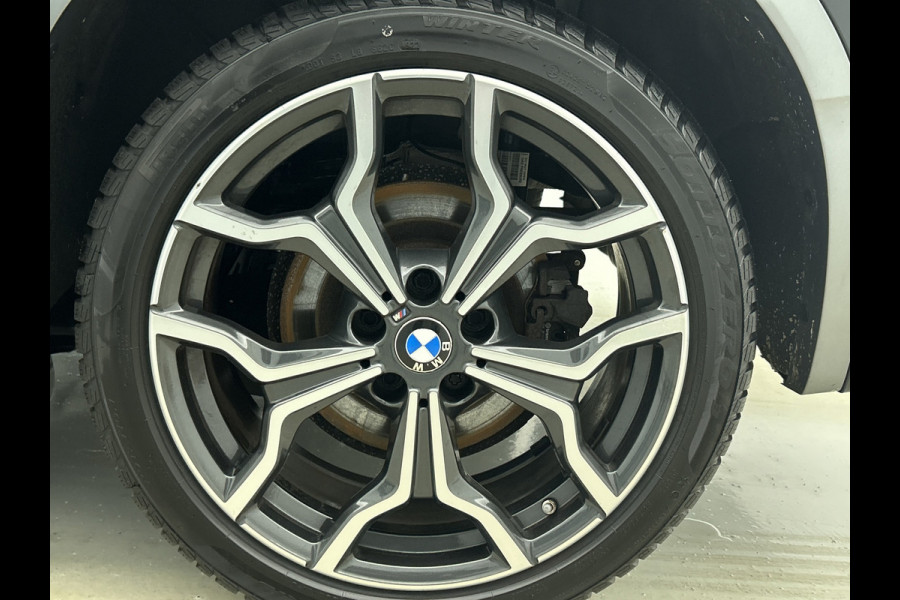 BMW X2 SDrive20i High Executive M-Sport (Dealer OndH, Panorama, StoelV, Navi Pro, Kuipstoelen, Parkeerhulp, Etc)