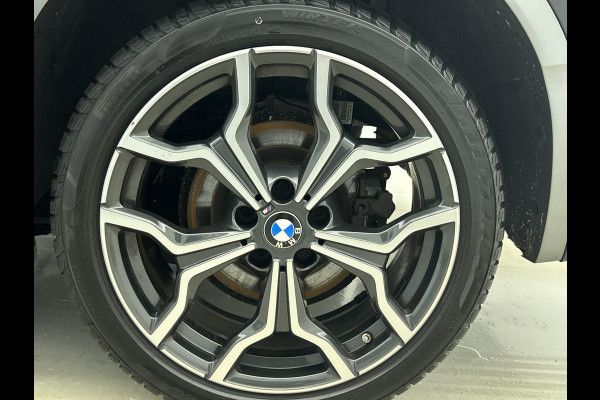 BMW X2 SDrive20i High Executive M-Sport (Dealer OndH, Panorama, StoelV, Navi Pro, Kuipstoelen, Parkeerhulp, Etc)