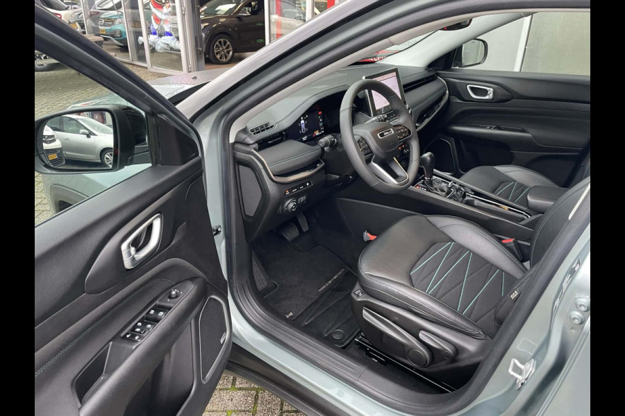 Jeep Compass 4xe 240 Plug-in Hybrid Electric Upland