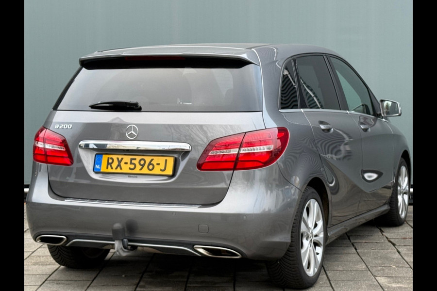 Mercedes-Benz B-Klasse BWJ 2018 | 200 Ambition 157PK AUTOMAAT | TREKHAAK | LEER | 2X PANO DAK | PDC 2X | NAVI | CLIMA | STOELVERW | CRUISE