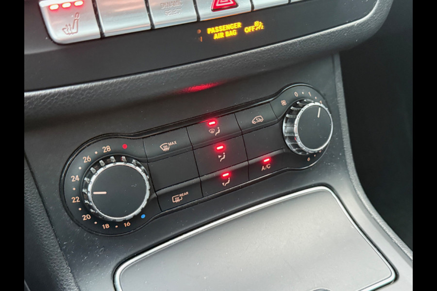 Mercedes-Benz B-Klasse BWJ 2018 | 200 Ambition 157PK AUTOMAAT | TREKHAAK | LEER | 2X PANO DAK | PDC 2X | NAVI | CLIMA | STOELVERW | CRUISE