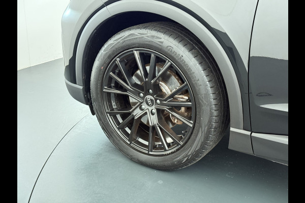 Audi Q4 e-tron 35 Launch Edition LED 20"LM Apple Carplay Android Auto Navi Audi Connect Ecc Audi Phone Box Stoelverwarming Pdc Cruise Control 55kWh Elek.Achterklep Privacy Glas E-sound luidspr v Keyless-Go Origineel Nederlandse Auto