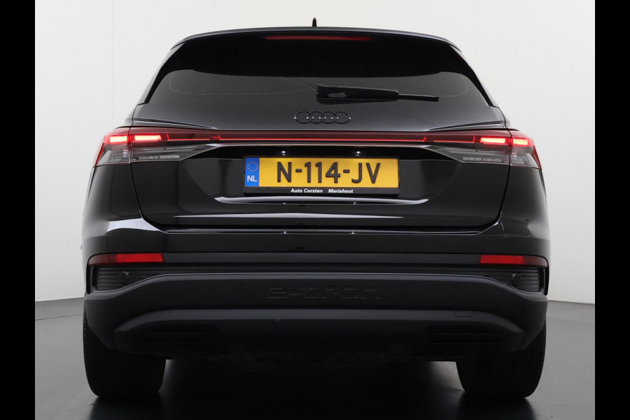 Audi Q4 e-tron 35 Launch Edition LED 20"LM Apple Carplay Android Auto Navi Audi Connect Ecc Audi Phone Box Stoelverwarming Pdc Cruise Control 55kWh Elek.Achterklep Privacy Glas E-sound luidspr v Keyless-Go Origineel Nederlandse Auto