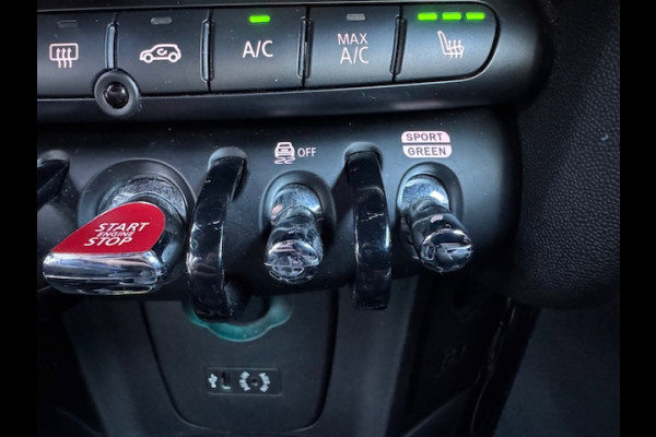 MINI Cabrio 2.0 Cooper S 192Pk JCW AUTOMAAT XENON UNION JACK NAVI ECC 96000KM!!!