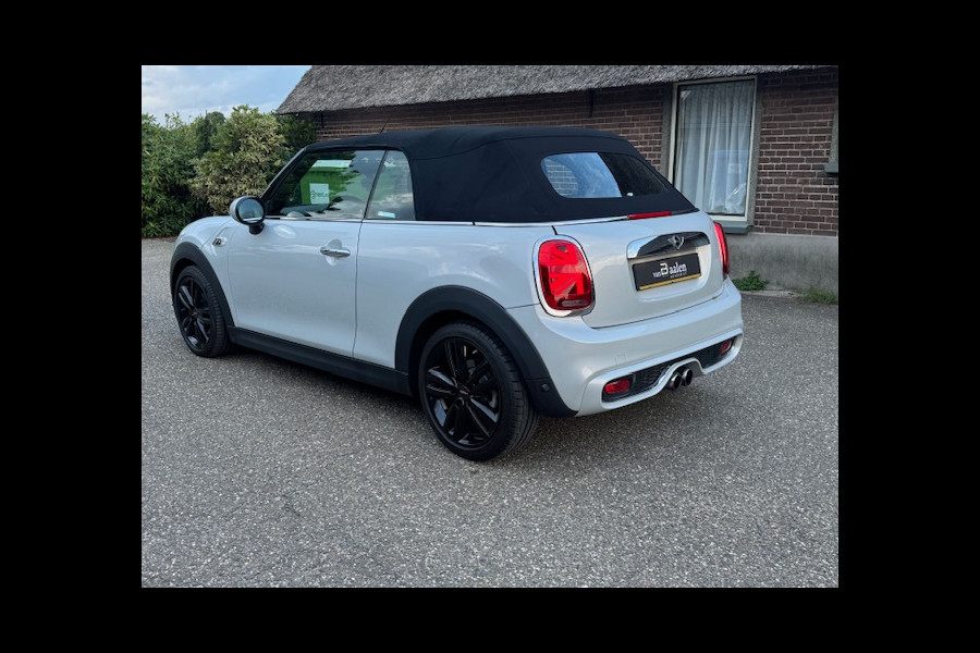 MINI Cabrio 2.0 Cooper S 192Pk JCW AUTOMAAT XENON UNION JACK NAVI ECC 96000KM!!!