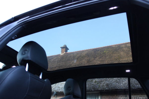 Volkswagen ID.4 Tech 77 kWh SOh 91% PANO CAMERA MASSAGE 126000KM!!!