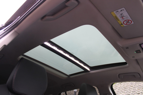 Škoda ENYAQ iV 80 First Edition LEER PANO SOH 93% CRYSTAL LED