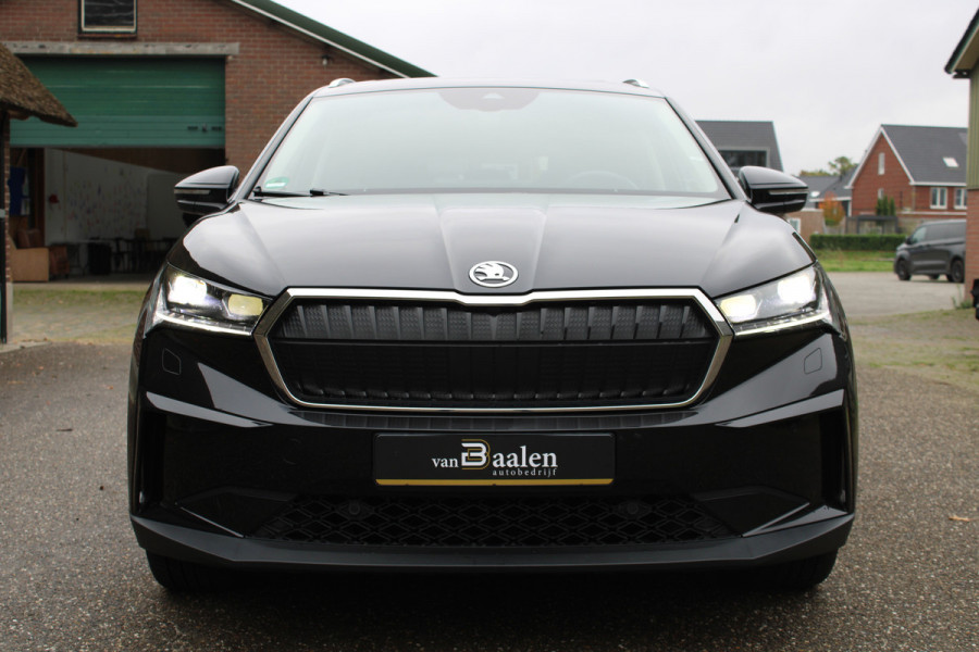 Škoda ENYAQ iV 80 First Edition LEER PANO SOH 93% CRYSTAL LED