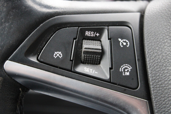 Opel Mokka X 1.4 Turbo Innovation LEER NAVI XENON LED 140Pk 194000KM!!!