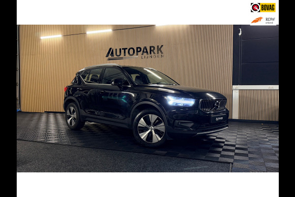 Volvo XC40 1.5 T4 Recharge | Trekhaak| Dodehoek |ACC | Carplay | Elektrische kofferklep| Camera achter