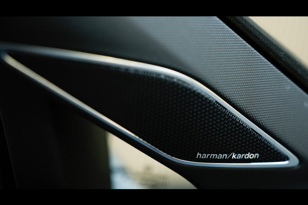 Volkswagen Golf 2.0 TSI GTI PANO/HARMAN KARDON/HUD/KEYLESS/MEMORY/DEALERONDERHOUDEN/STOELVERKOELING/CARPLAY/SFEERVERLICHTING/VOL!