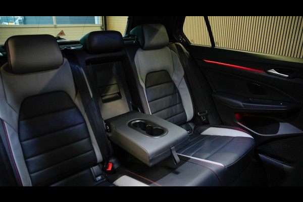 Volkswagen Golf 2.0 TSI GTI PANO/HARMAN KARDON/HUD/KEYLESS/MEMORY/DEALERONDERHOUDEN/STOELVERKOELING/CARPLAY/SFEERVERLICHTING/VOL!