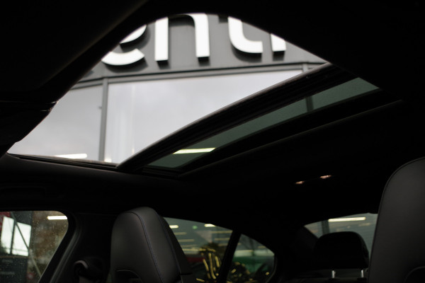 BMW 3-serie 330e 293 PK xDrive High Executive M-Sport, Schuif-Kanteldak, M-Technic Stoelen, Carplay, Camera