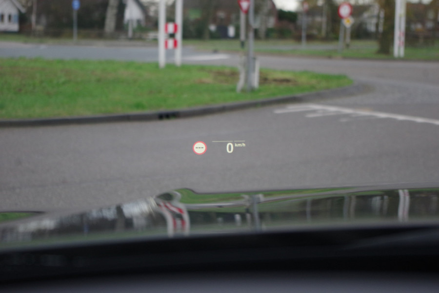 BMW 3-serie 330e 293 PK xDrive High Executive M-Sport, Schuif-Kanteldak, M-Technic Stoelen, Carplay, Camera