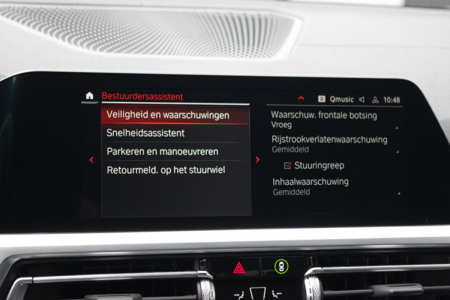 BMW 3-serie 330e 293 PK xDrive High Executive M-Sport, Schuif-Kanteldak, M-Technic Stoelen, Carplay, Camera