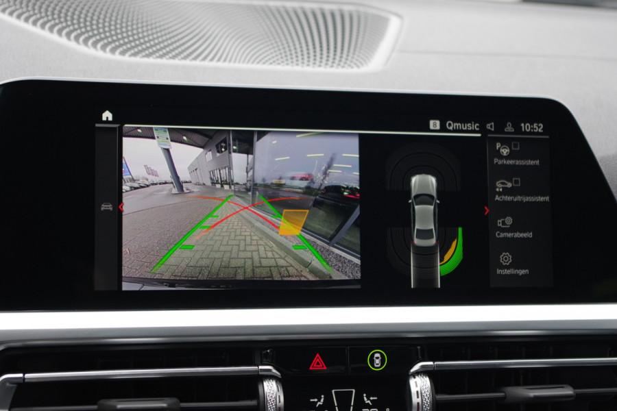 BMW 3-serie 330e 293 PK xDrive High Executive M-Sport, Schuif-Kanteldak, M-Technic Stoelen, Carplay, Camera