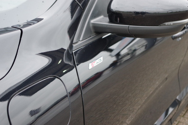 Ford Kuga 2.5 PHEV 225 PK ST-Line X, Panoramadak, Camera, Carplay