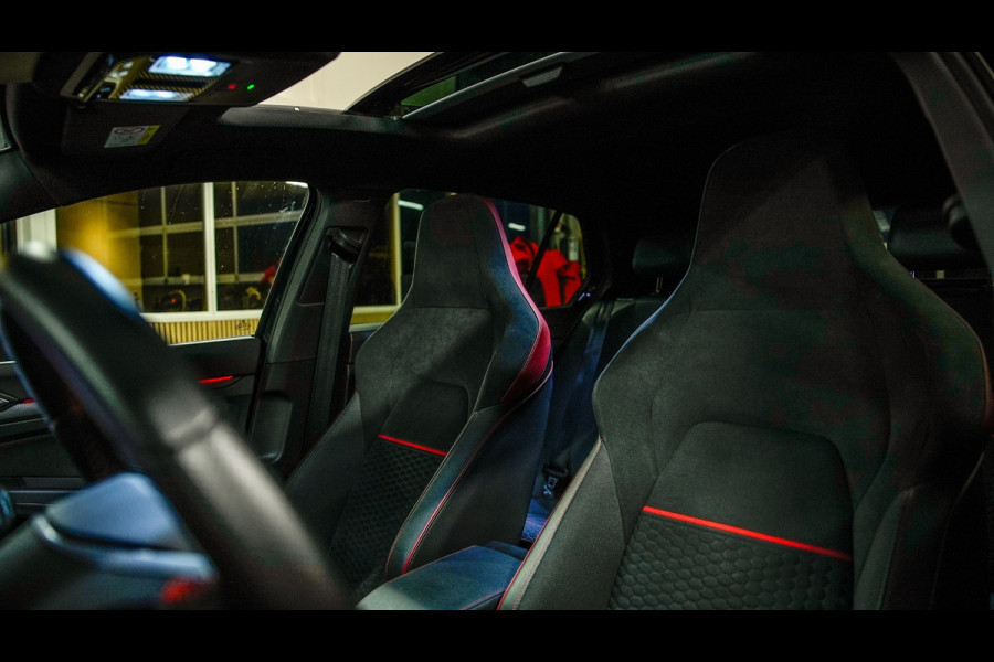 Volkswagen Golf 2.0 TSI GTI CLUBSPORT PANO/H&K/HUD/IQLIGHTS/BLINDSPOT/SFEERVERLICHTING/CARPLAY/300PK/BOMVOL!
