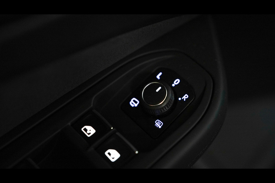 Volkswagen Golf 2.0 TSI GTI CLUBSPORT PANO/H&K/HUD/IQLIGHTS/BLINDSPOT/SFEERVERLICHTING/CARPLAY/300PK/BOMVOL!