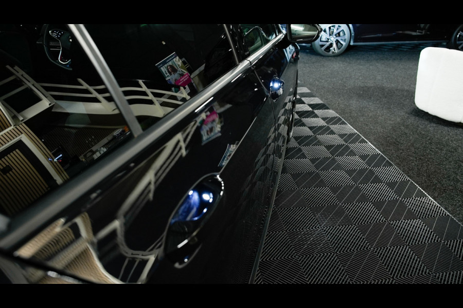 Volkswagen Golf 2.0 TSI GTI CLUBSPORT PANO/H&K/HUD/IQLIGHTS/BLINDSPOT/SFEERVERLICHTING/CARPLAY/300PK/BOMVOL!