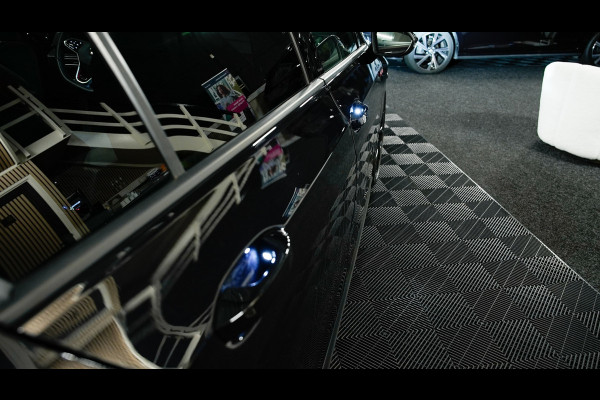 Volkswagen Golf 2.0 TSI GTI CLUBSPORT PANO/H&K/HUD/IQLIGHTS/BLINDSPOT/SFEERVERLICHTING/CARPLAY/300PK/BOMVOL!