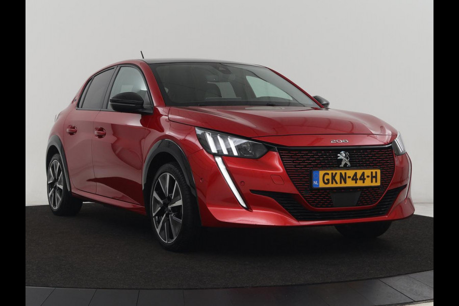 Peugeot e-208 EV GT Pack 50 kWh | Panoramadak | Stoelverwarming | Adaptive cruise | Camera | Carplay | Alcantara | Full LED | Climate control | Keyless | DAB | Parkeerhulp