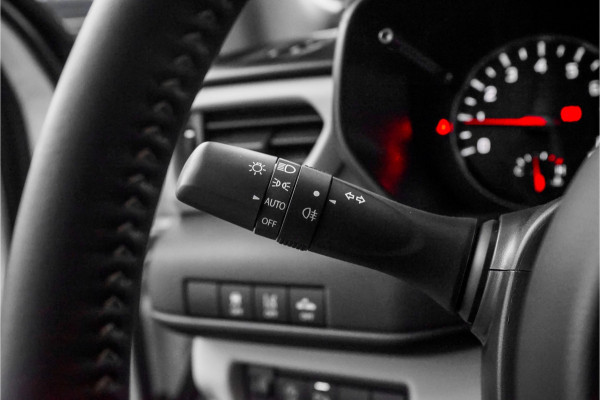 Suzuki Swift 1.2 Style Smart Hybrid Automaat ACC Camera Stoelverw