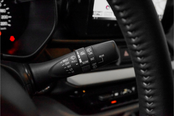 Suzuki Swift 1.2 Style Smart Hybrid Automaat ACC Camera Stoelverw