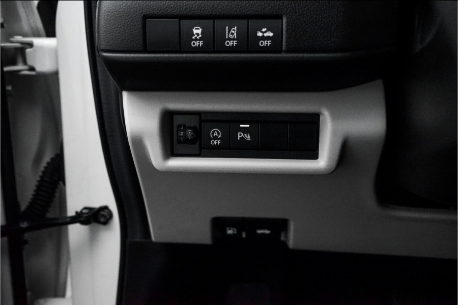 Suzuki Swift 1.2 Style Smart Hybrid Automaat ACC Camera Stoelverw