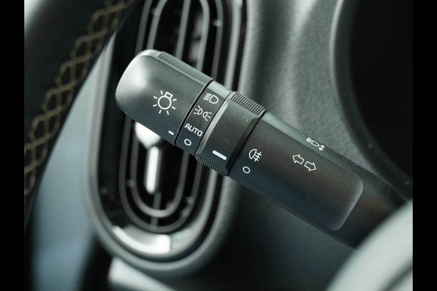 Kia Picanto 1.0 DPi DynamicLine - Cruise Control - Apple Carplay/Android Auto - DAB - Achteruitrijcamera Fabrieksgarantie 11-2030 150.000 km