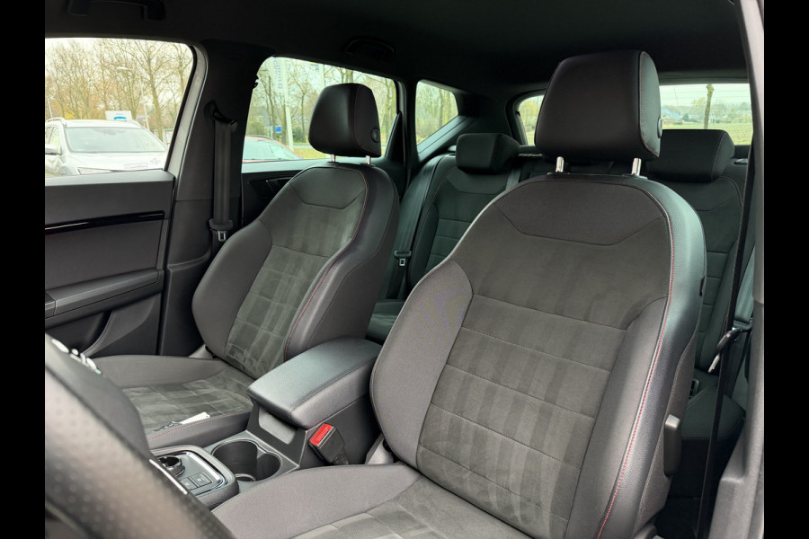 Seat Ateca 1.5 TSI FR Business Intense / Automaat / 360 camera / Beats soundsystem / Parkeerhulp /