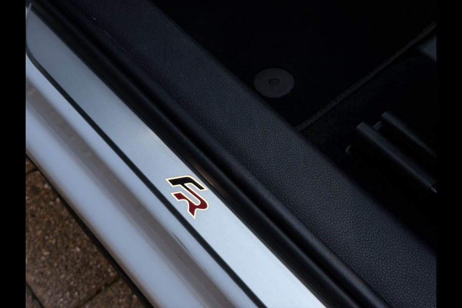 Seat Ateca 1.5 TSI FR Business Intense / Automaat / 360 camera / Beats soundsystem / Parkeerhulp /