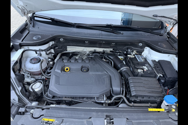 Seat Ateca 1.5 TSI FR Business Intense / Automaat / 360 camera / Beats soundsystem / Parkeerhulp /