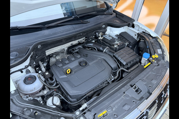 Seat Ateca 1.5 TSI FR Business Intense / Automaat / 360 camera / Beats soundsystem / Parkeerhulp /