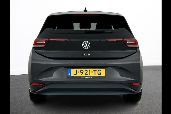 Volkswagen ID.3 First Plus 58 kWh Airco Navi Carplay 19" LM Velgen Adaptive Cruise Control LED Matrix IQ Light DAB+ Alcantara PDC VA + Camera Stoel/Stuurwielverwarming
