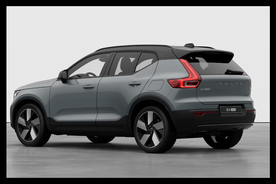 Volvo EX40 252PK Automaat Single Ext. Range Plus 82 kWh / Lounge Pakket / Extra getint glas / 360 Camera / 20'' velgen / Panoramadak / Zwart dak / Harman Kardon / Adaptieve cruise control / Getint glas / Stoel en stuurwielverwarming / parkeersensoren met 360 camera /  BLIS