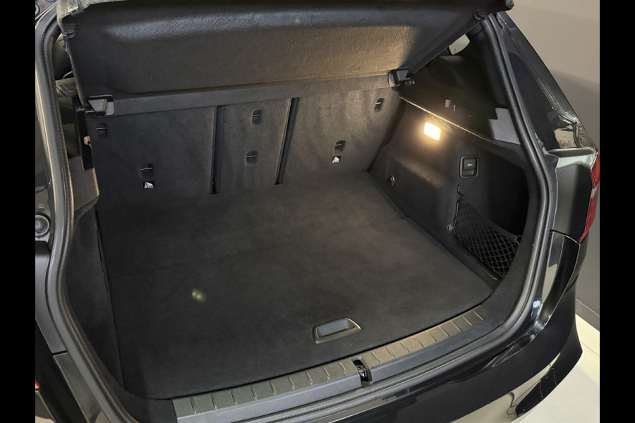 BMW 2 Serie Active Tourer 218i Centennial High Executive | M-Sport | Head UP | Leder | Stoelverwarming