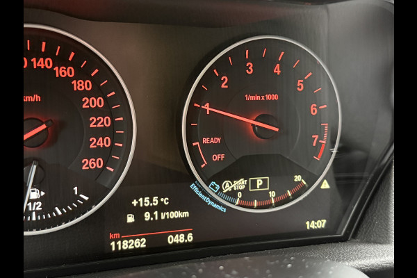 BMW 2 Serie Active Tourer 218i Centennial High Executive | M-Sport | Head UP | Leder | Stoelverwarming